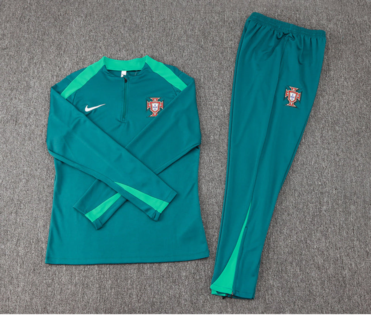 Portugal 24/25 green tracksuit